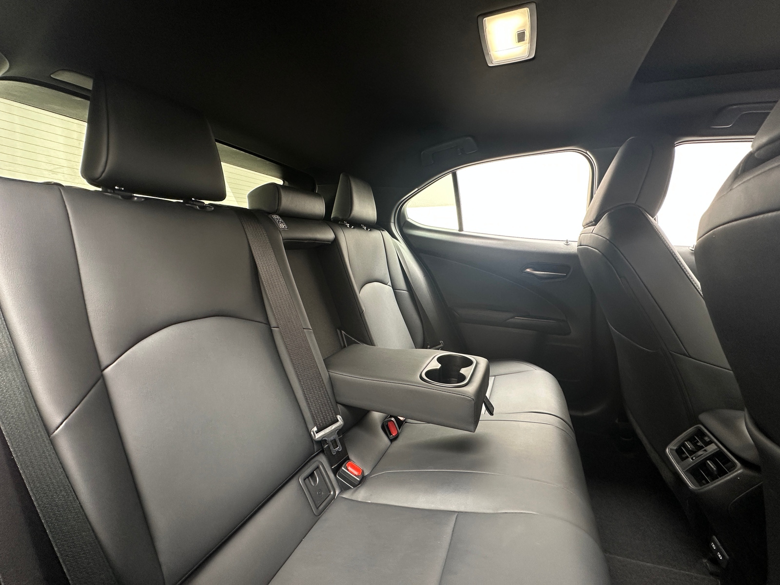 Thumbnail: 2023 Lexus UX - 5