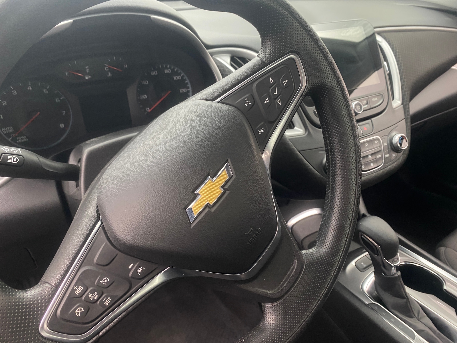 Thumbnail: 2024 Chevrolet Malibu - 5