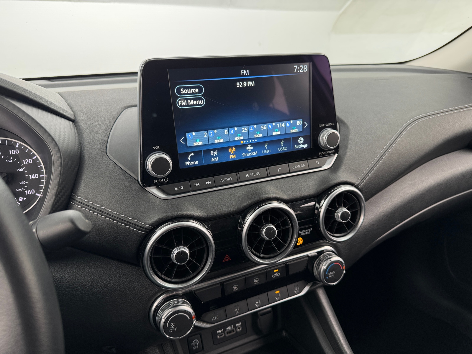 Thumbnail: 2024 Nissan Sentra - 4