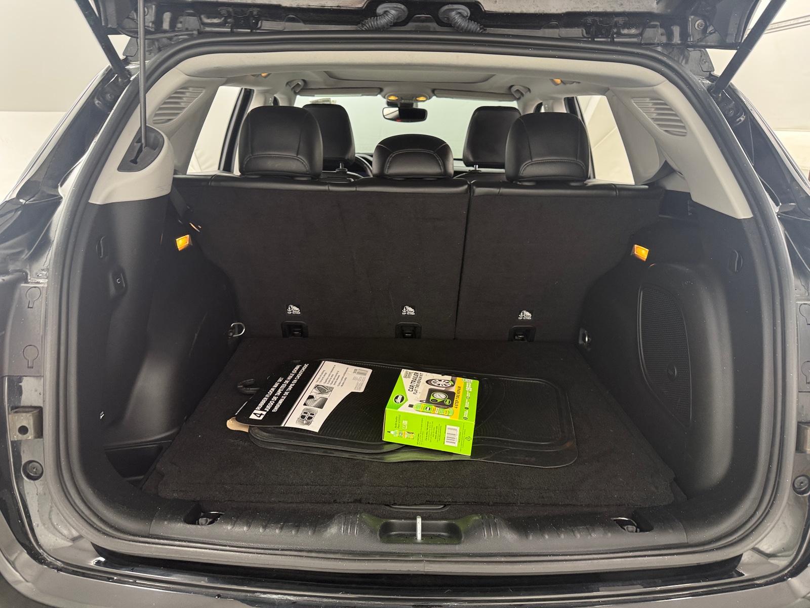 Thumbnail: 2022 Jeep Compass - 6