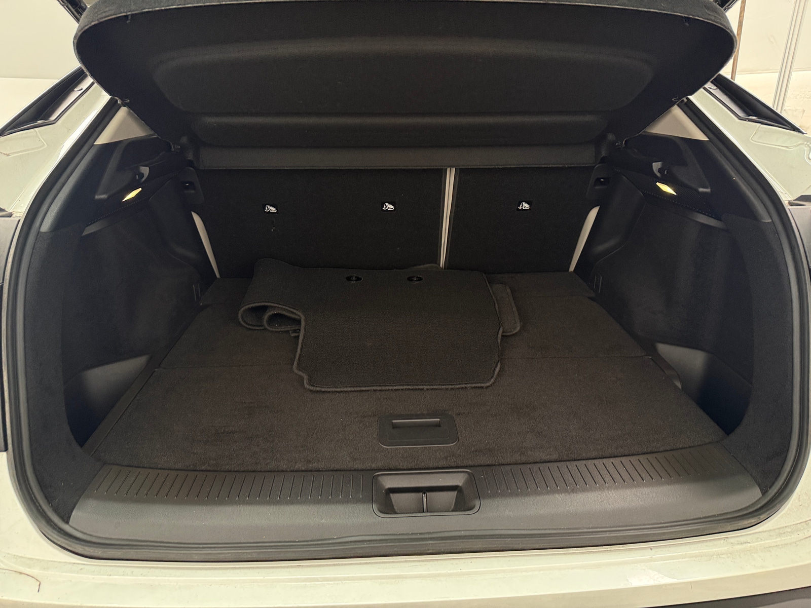 Thumbnail: 2024 Nissan Ariya - 6