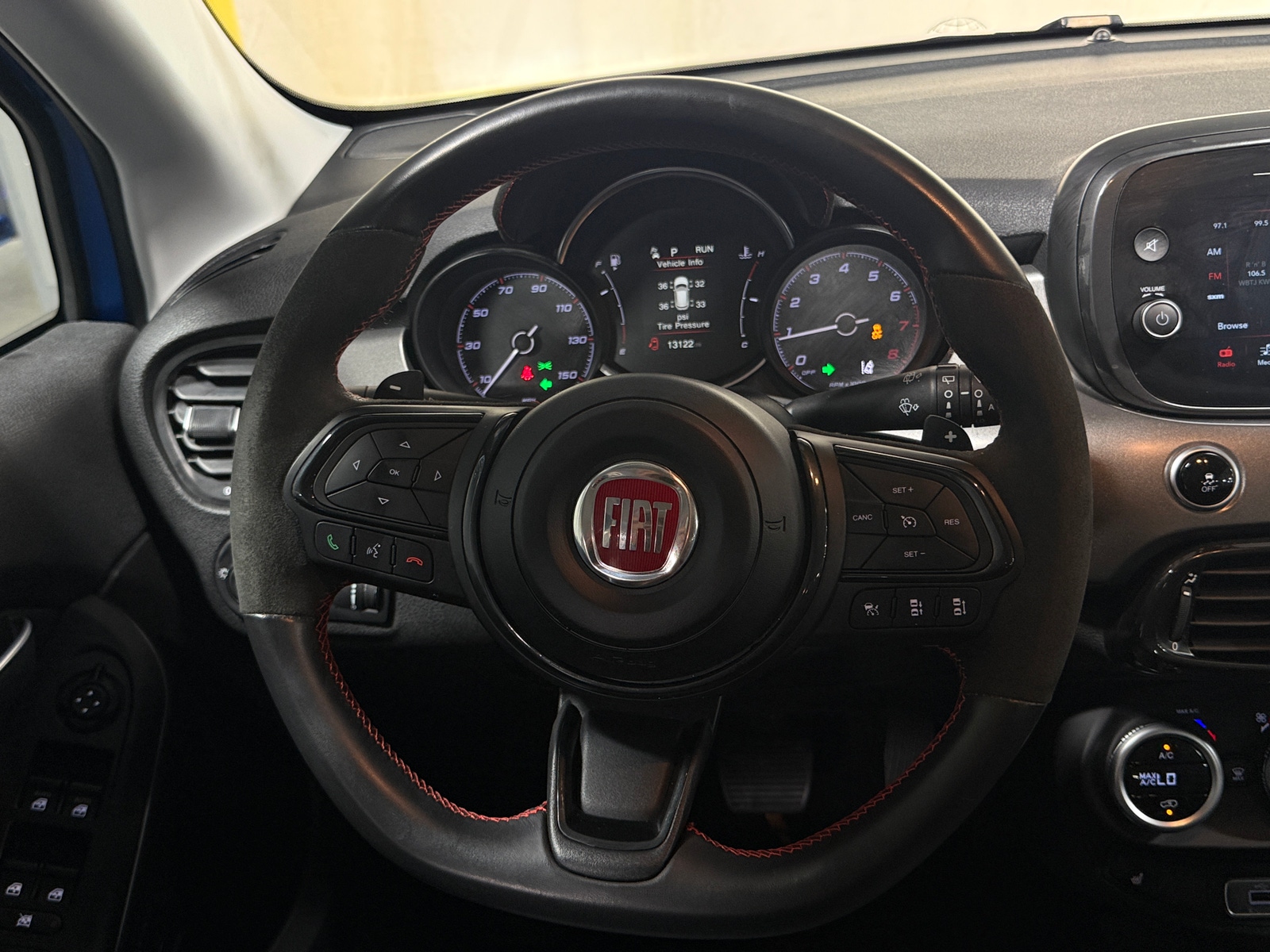 Thumbnail: 2023 Fiat 500X - 5