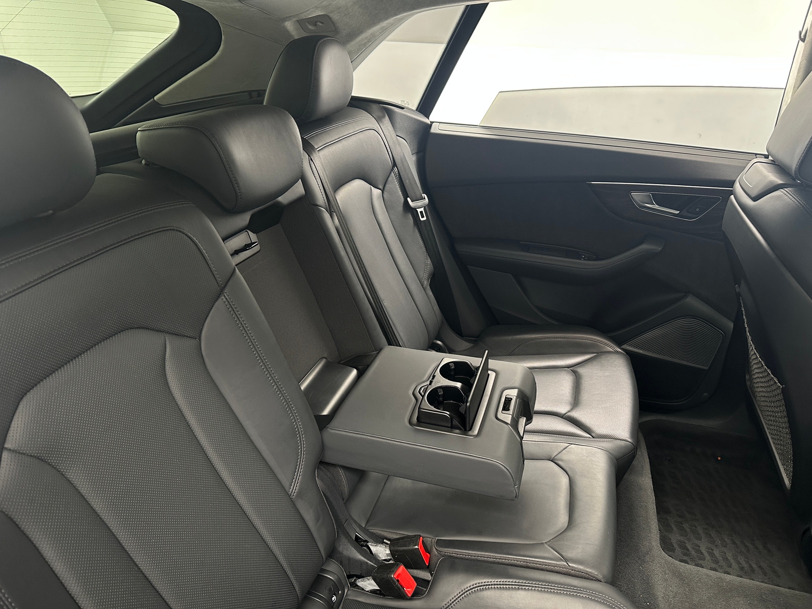 Thumbnail: 2019 Audi Q8 - 5