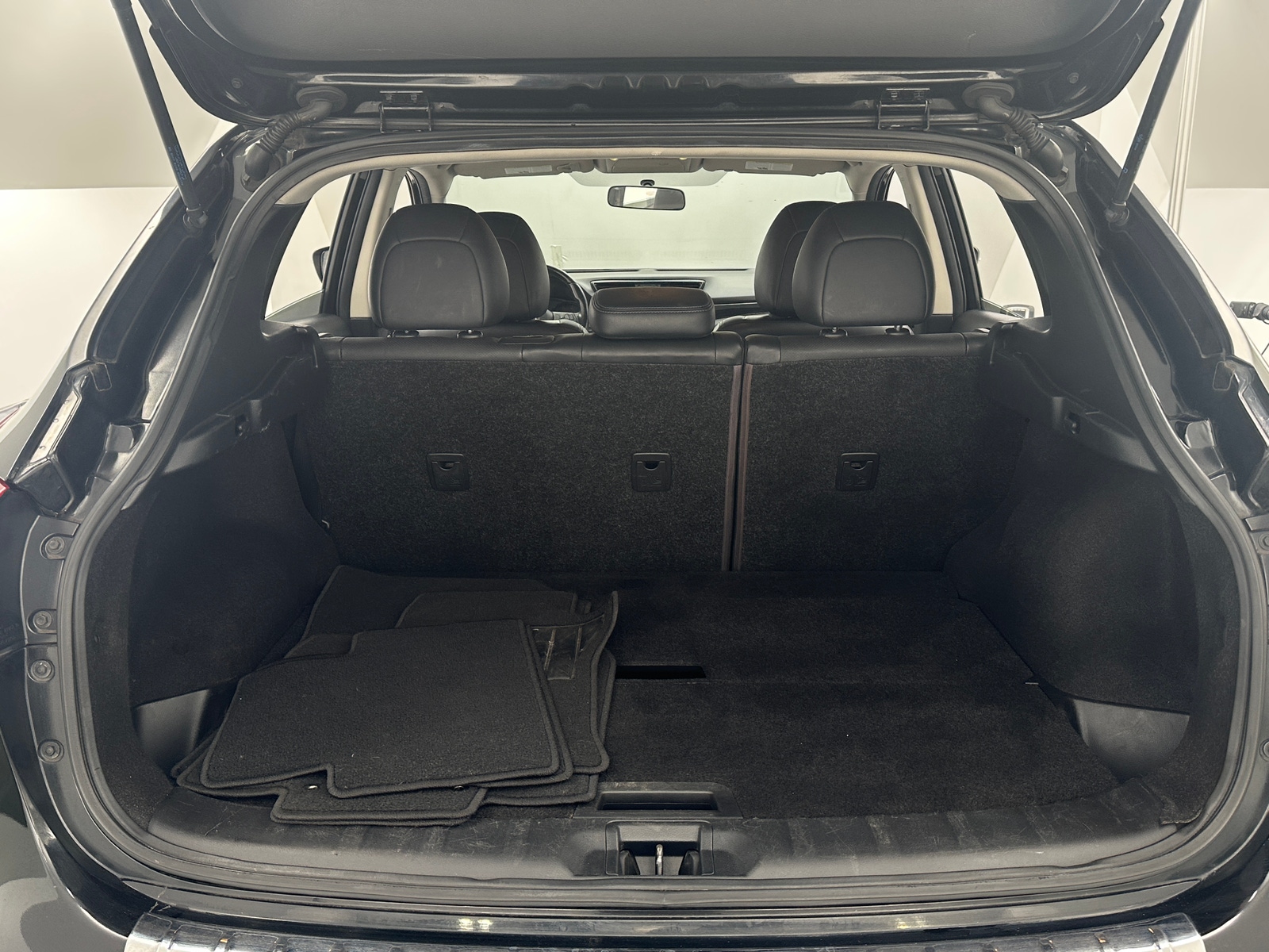 Thumbnail: 2017 Nissan Rogue Sport - 6