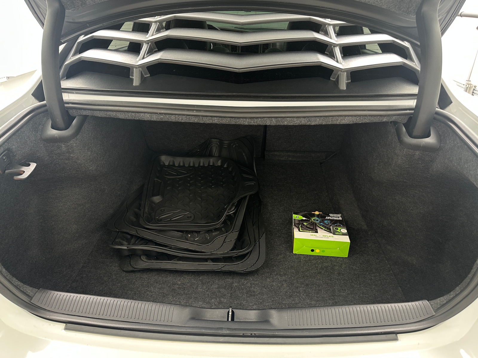 Thumbnail: 2021 Dodge Charger - 6