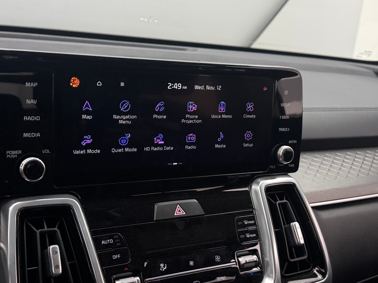 Thumbnail: 2023 Kia Sorento - 3