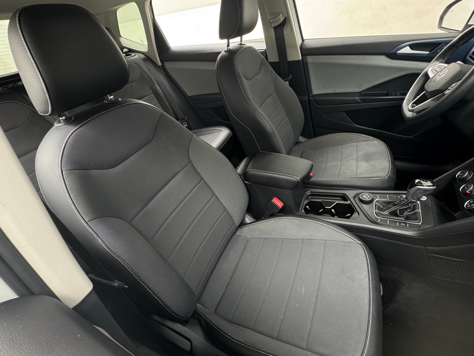 Thumbnail: 2022 Volkswagen Taos - 2