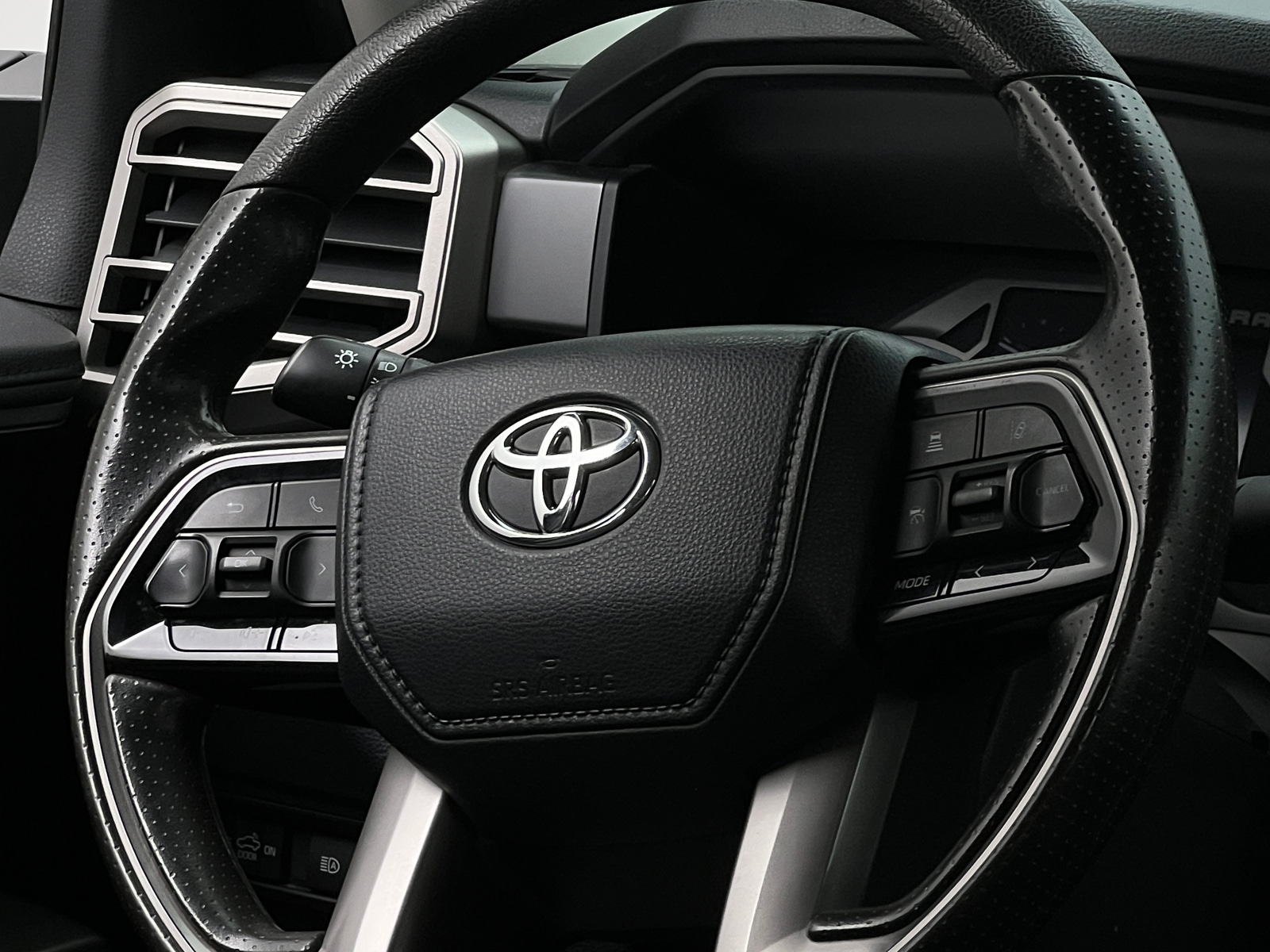 Thumbnail: 2022 Toyota Tundra - 5