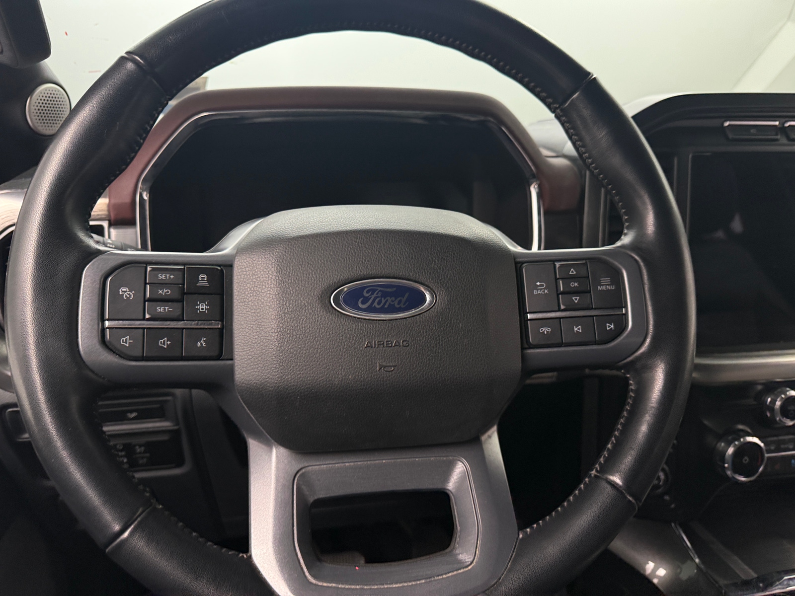 Thumbnail: 2023 Ford Econoline - 4