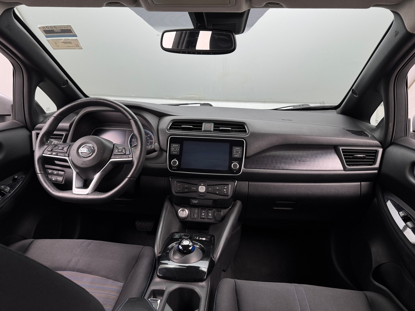 Thumbnail: 2020 Nissan Leaf - 3