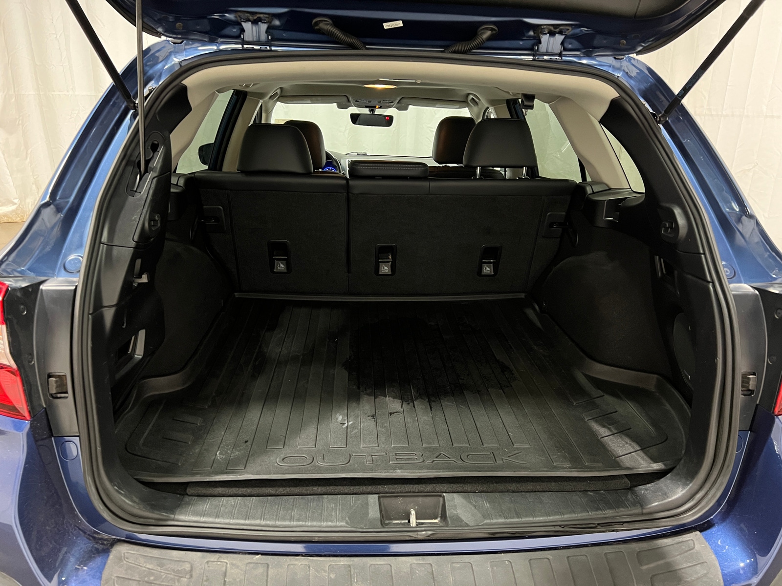 Thumbnail: 2019 Subaru Outback - 6