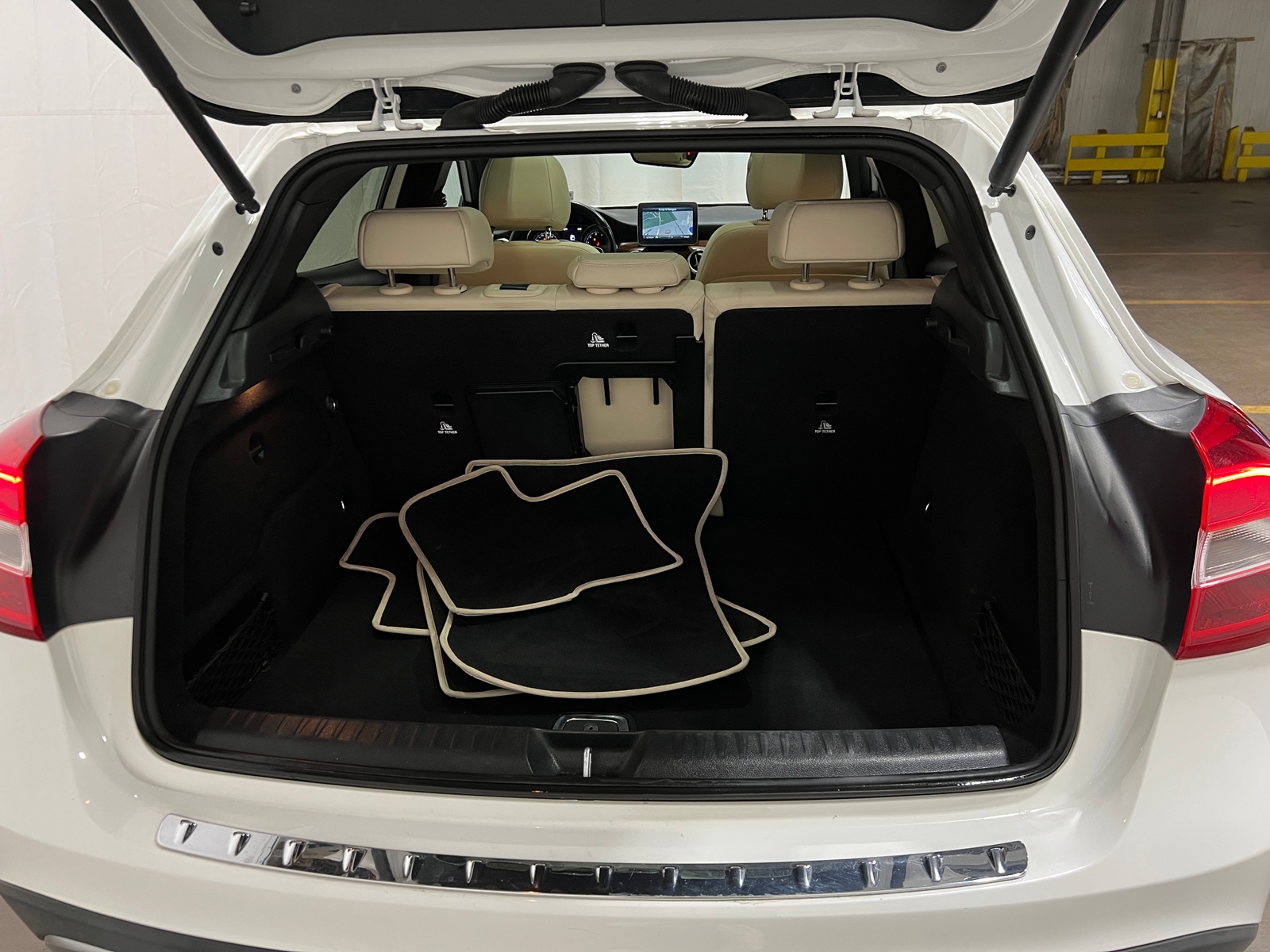 Thumbnail: 2018 Mercedes-Benz GLA - 6