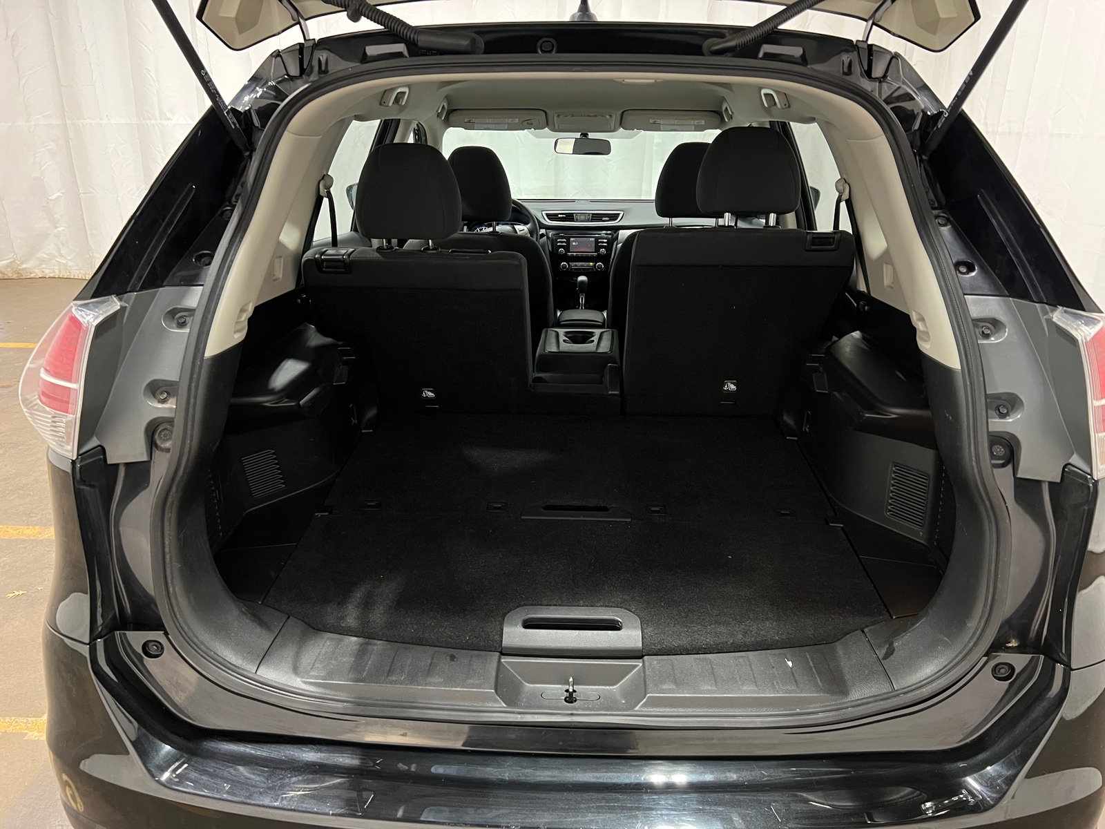 Thumbnail: 2016 Nissan Rogue - 7