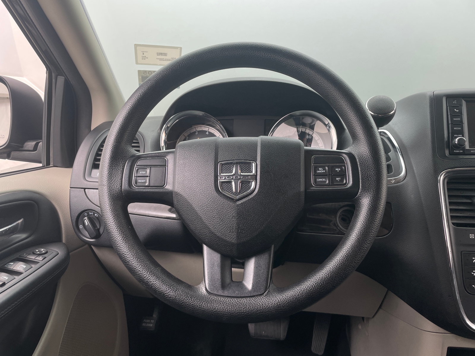 Thumbnail: 2018 Dodge Grand Caravan - 5