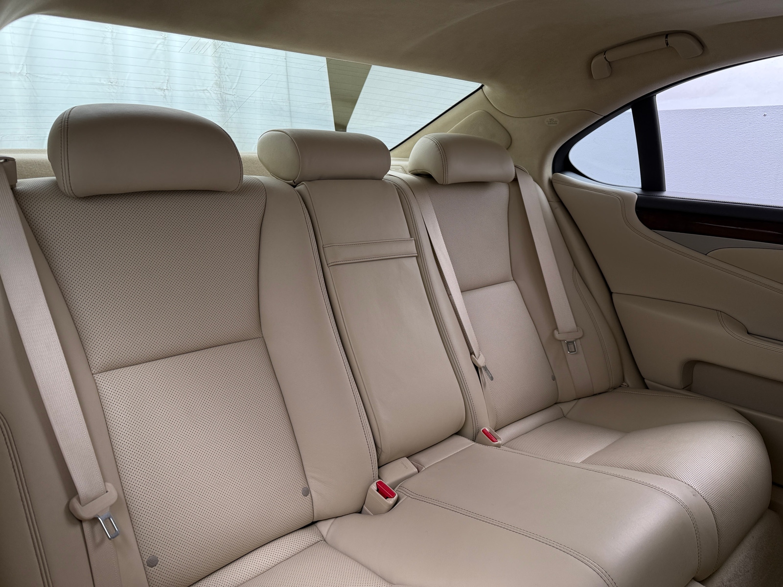 Thumbnail: 2015 Lexus LS - 5