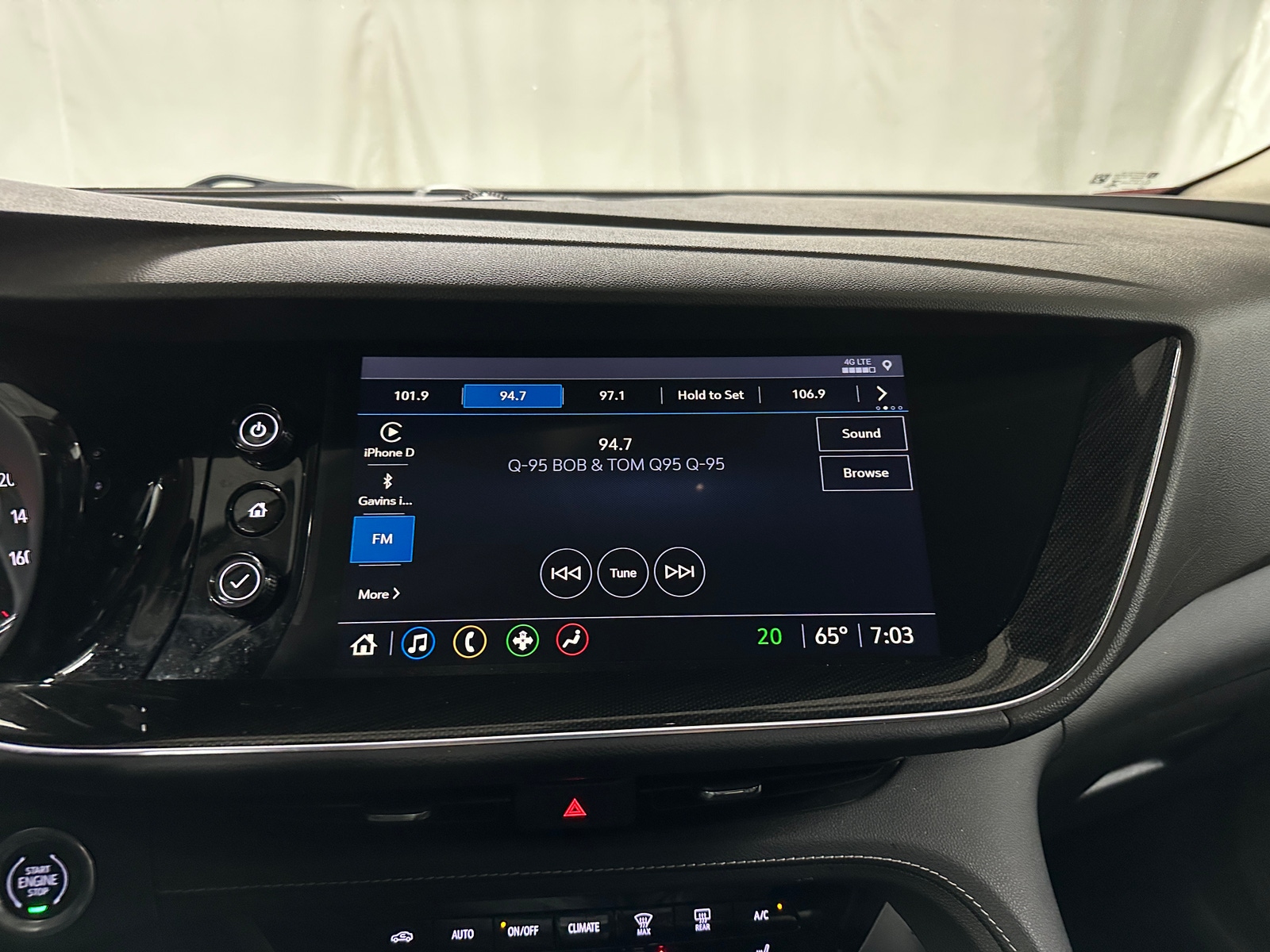 Thumbnail: 2021 Buick Envision - 3