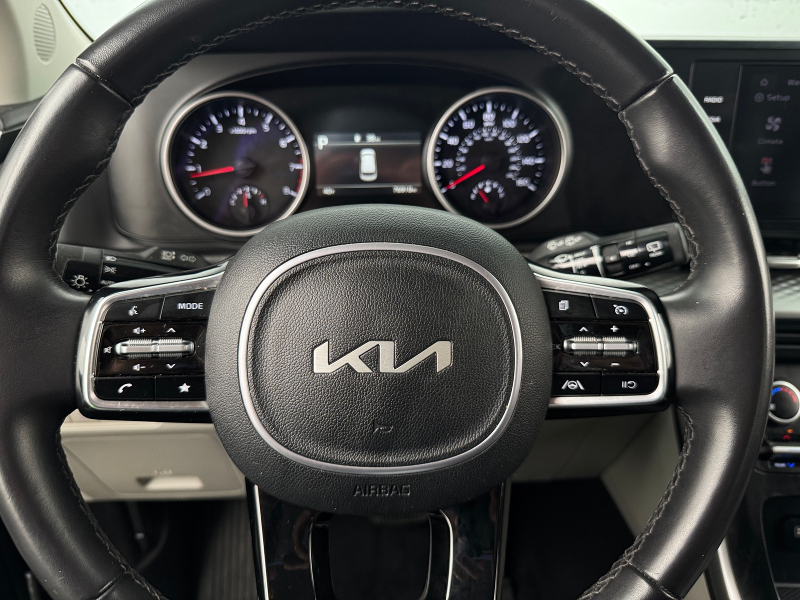 Thumbnail: 2024 Kia Carnival - 4