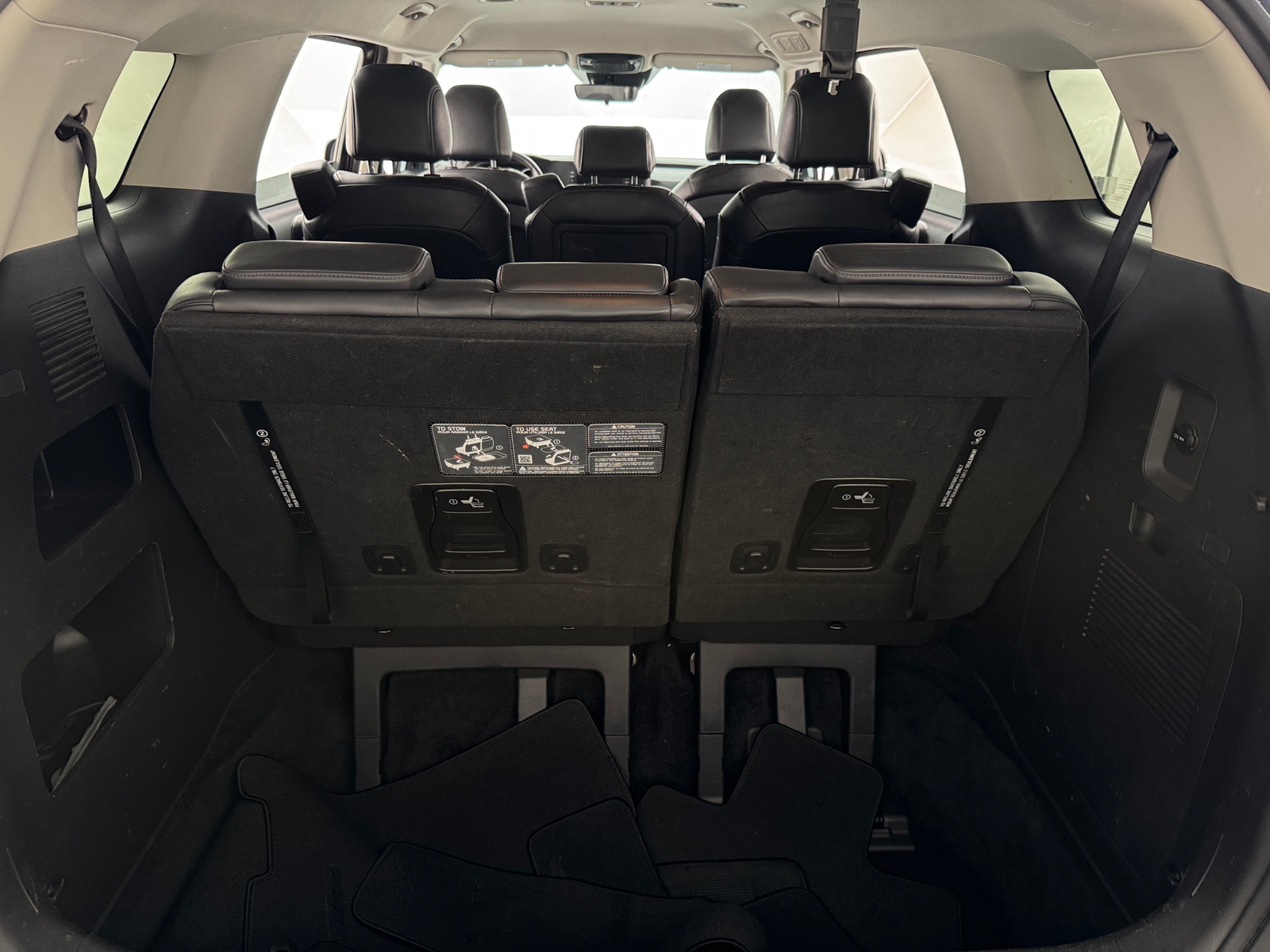 Thumbnail: 2024 Kia Carnival - 6