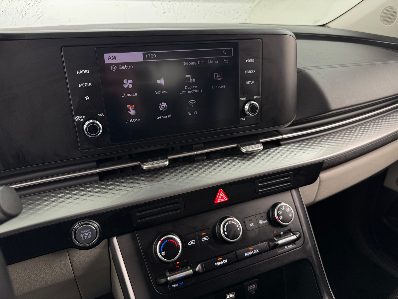 Thumbnail: 2024 Kia Carnival - 3