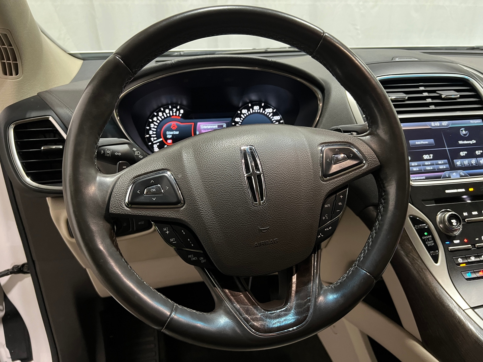 Thumbnail: 2016 Lincoln MKX - 4