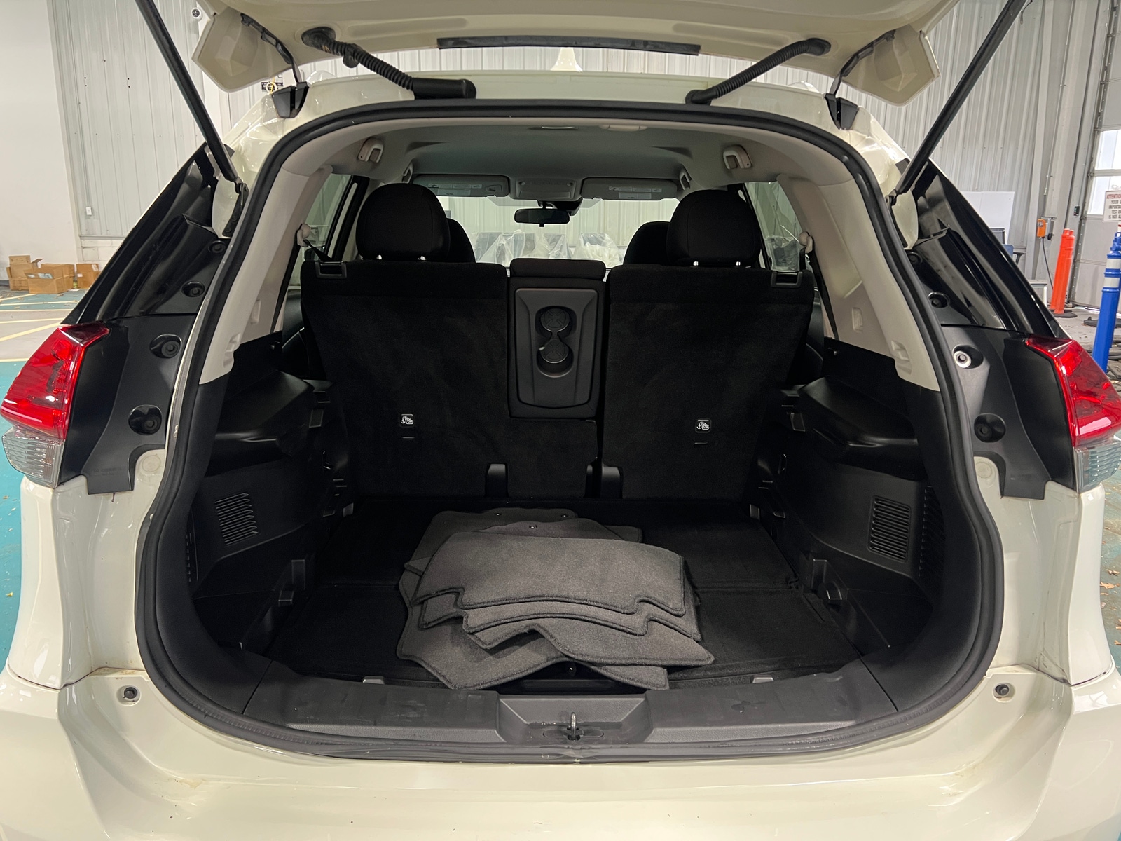 Thumbnail: 2019 Nissan Rogue - 7