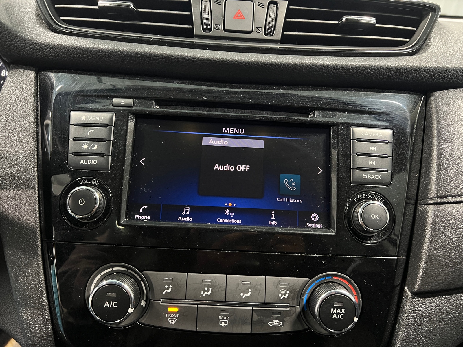 Thumbnail: 2019 Nissan Rogue - 4