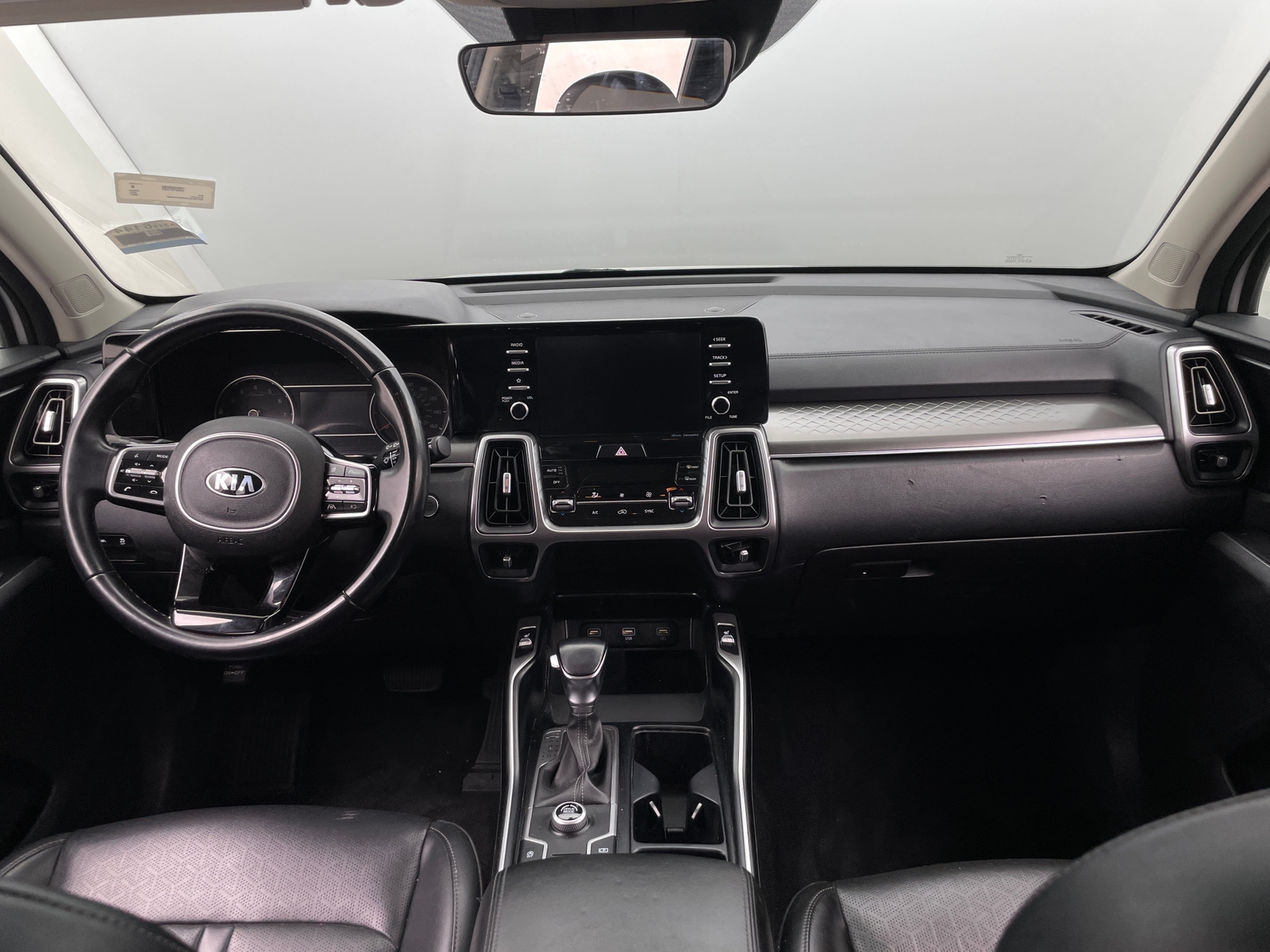 Thumbnail: 2021 Kia Sorento - 3