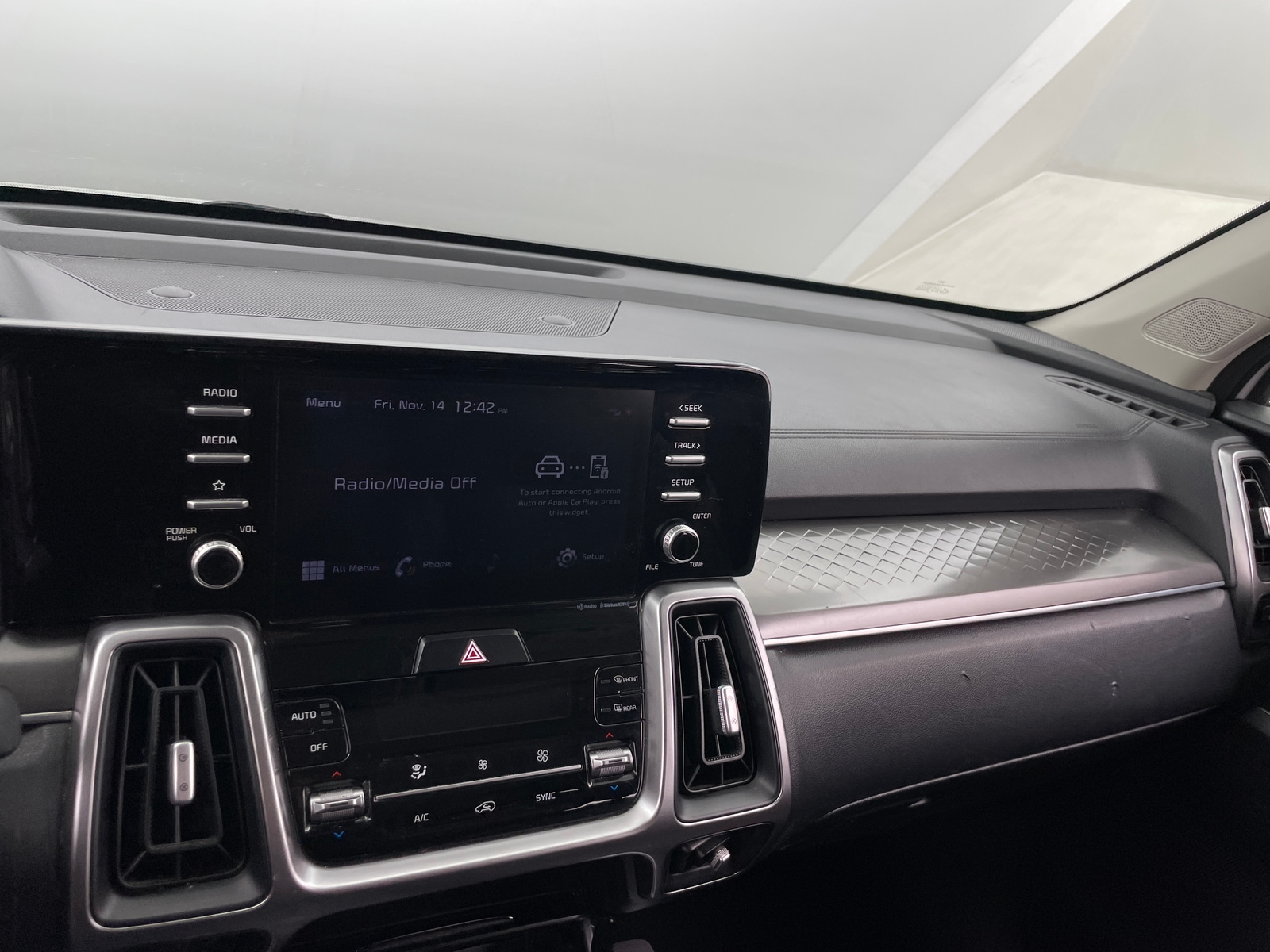 Thumbnail: 2021 Kia Sorento - 4