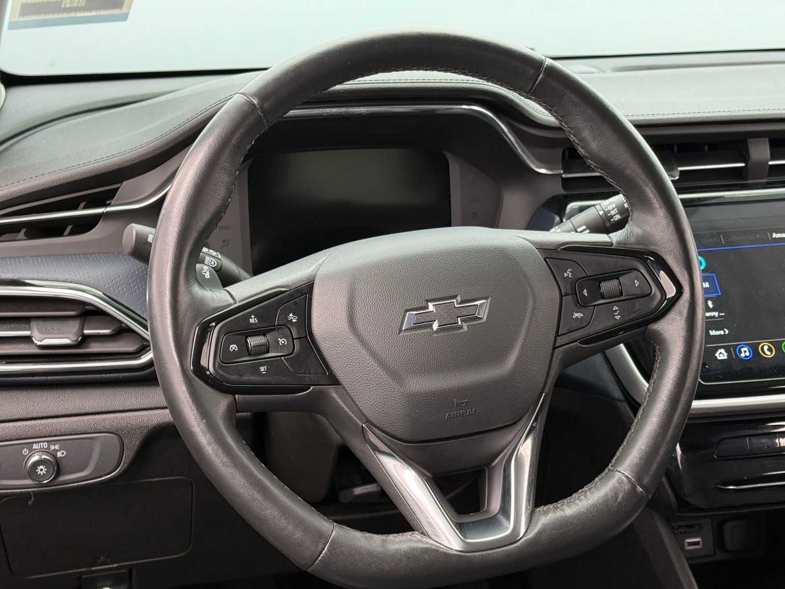 Thumbnail: 2023 Chevrolet Bolt EUV - 4