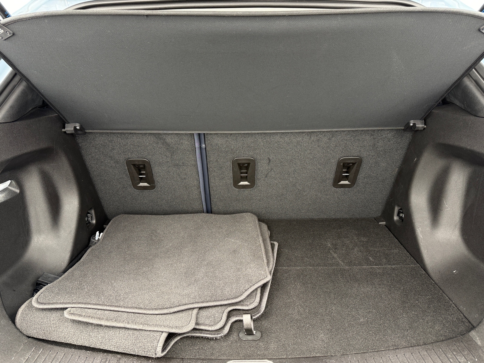 Thumbnail: 2023 Chevrolet Bolt EUV - 6