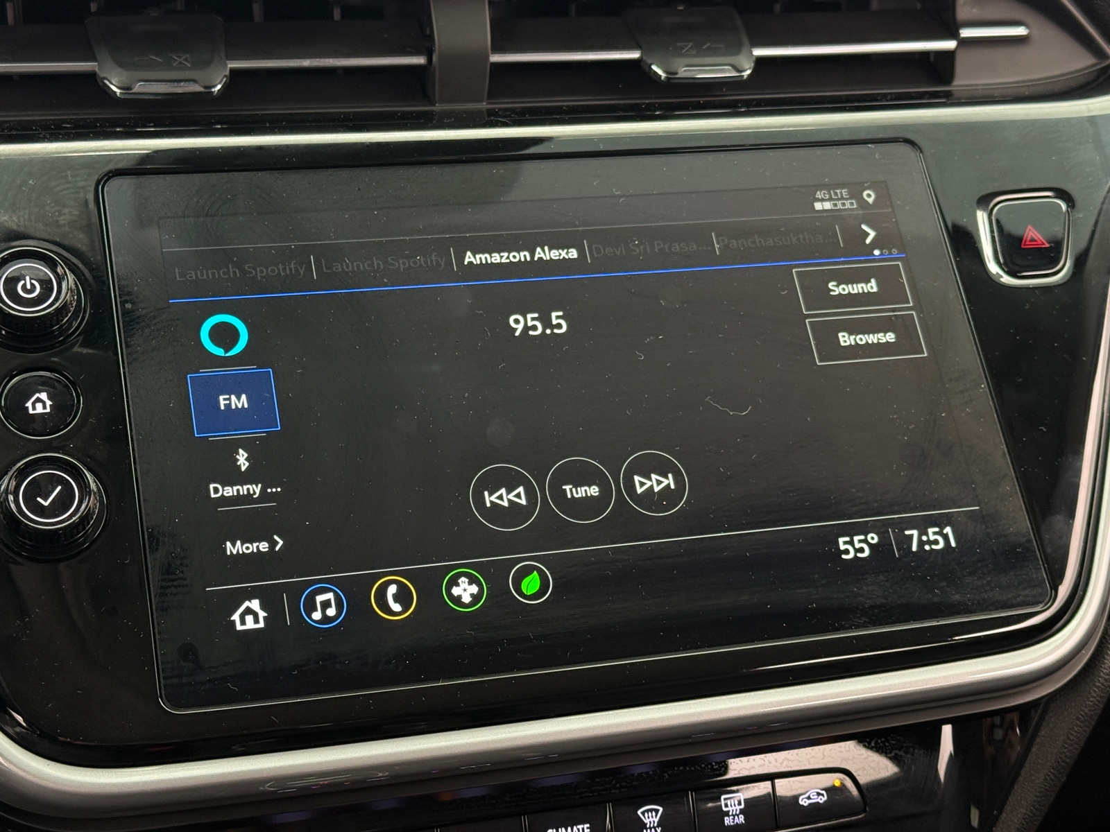 Thumbnail: 2023 Chevrolet Bolt EUV - 3