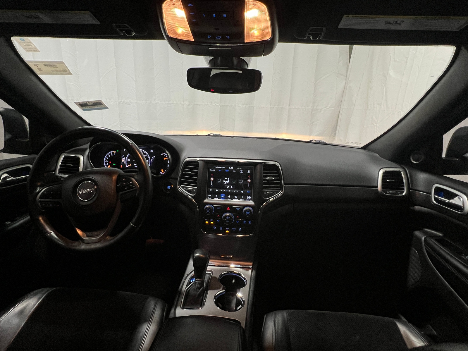 Thumbnail: 2018 Jeep Grand Cherokee - 2