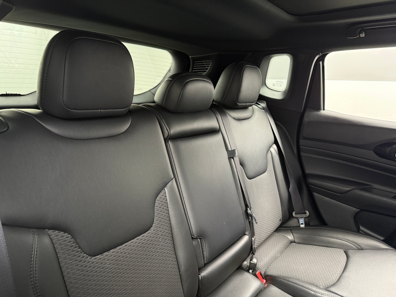 Thumbnail: 2022 Jeep Compass - 6