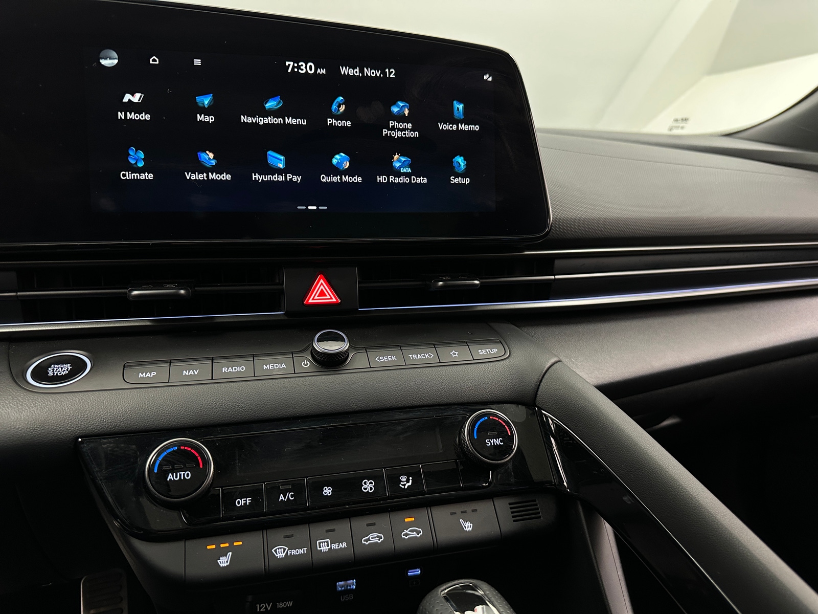 Thumbnail: 2025 Hyundai Elantra - 4