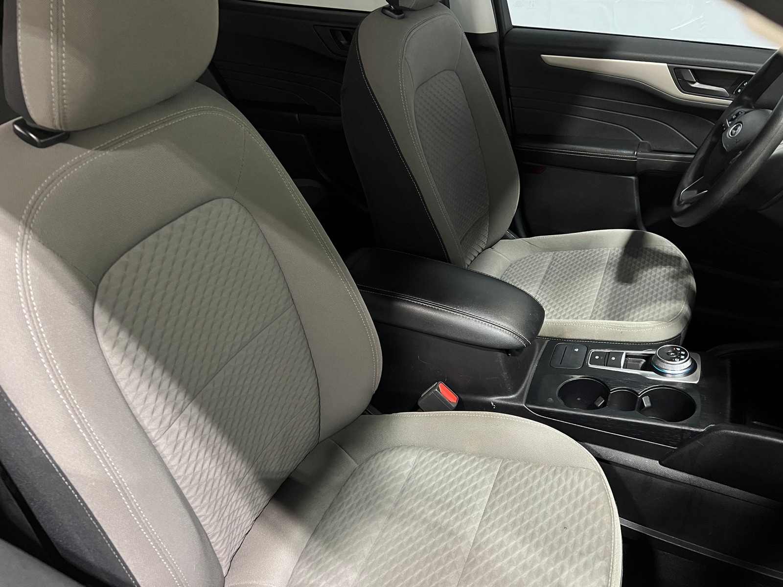 Thumbnail: 2022 Ford Escape - 2