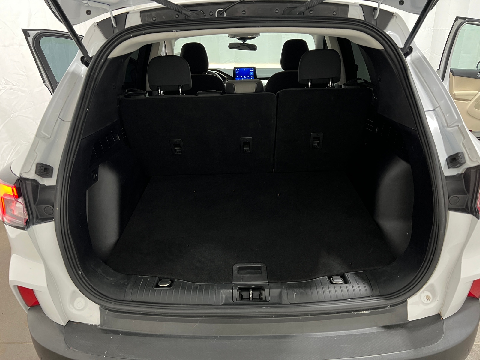 Thumbnail: 2022 Ford Escape - 7