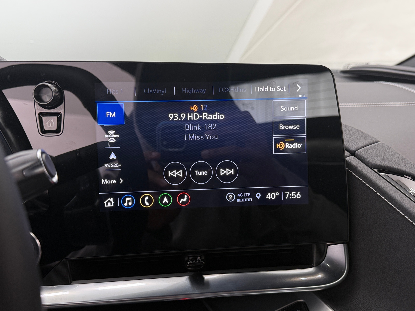 Thumbnail: 2022 Chevrolet Corvette - 3