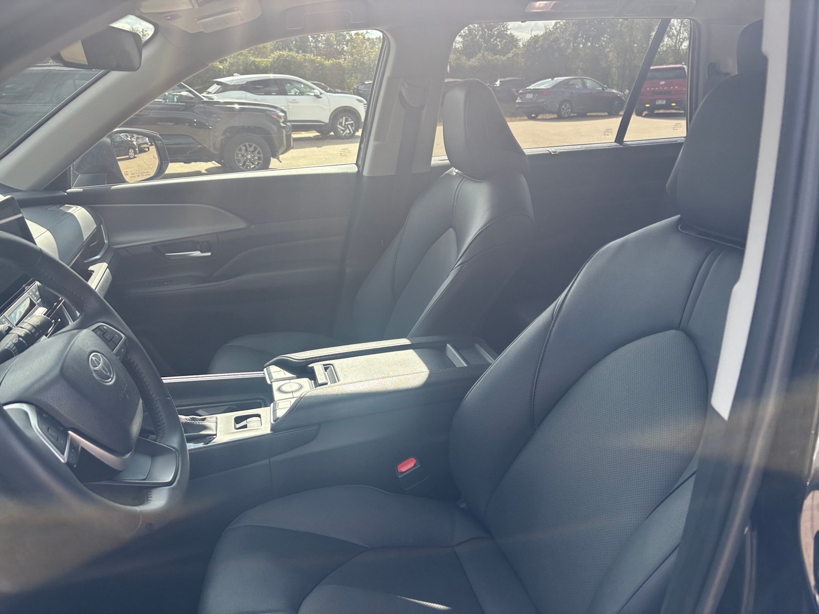 Thumbnail: 2025 Toyota Grand Highlander - 2