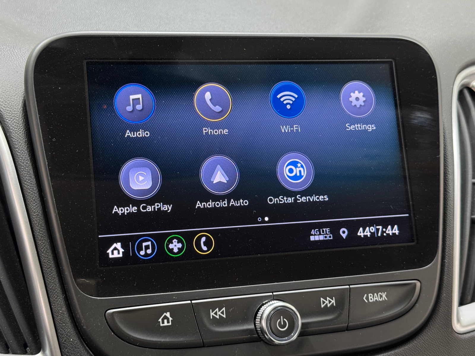 Thumbnail: 2020 Chevrolet Malibu - 4