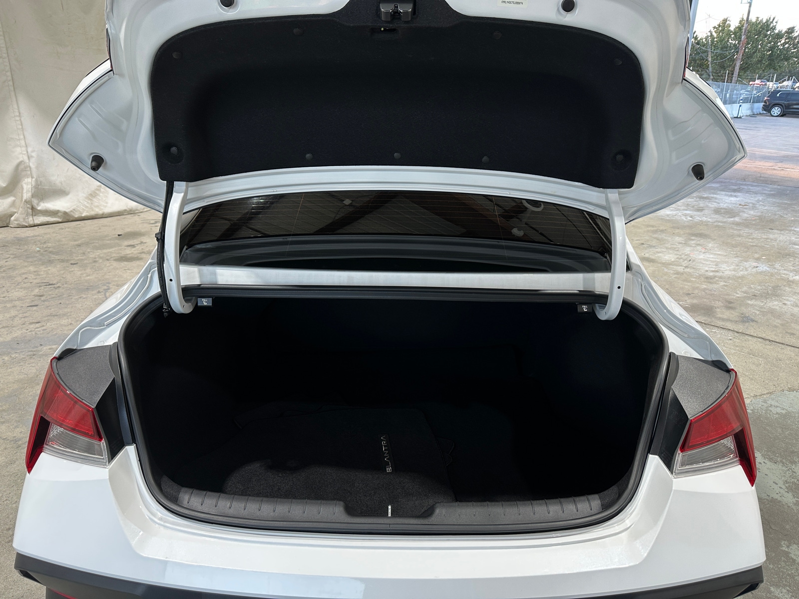 Thumbnail: 2025 Hyundai Elantra - 7