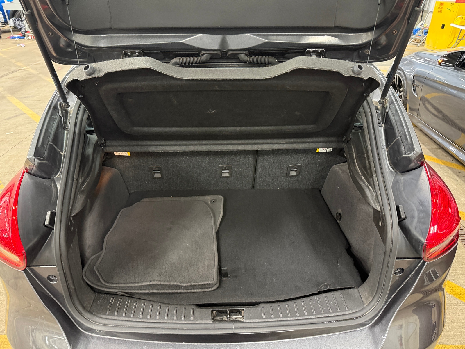 Thumbnail: 2018 Ford Focus - 7