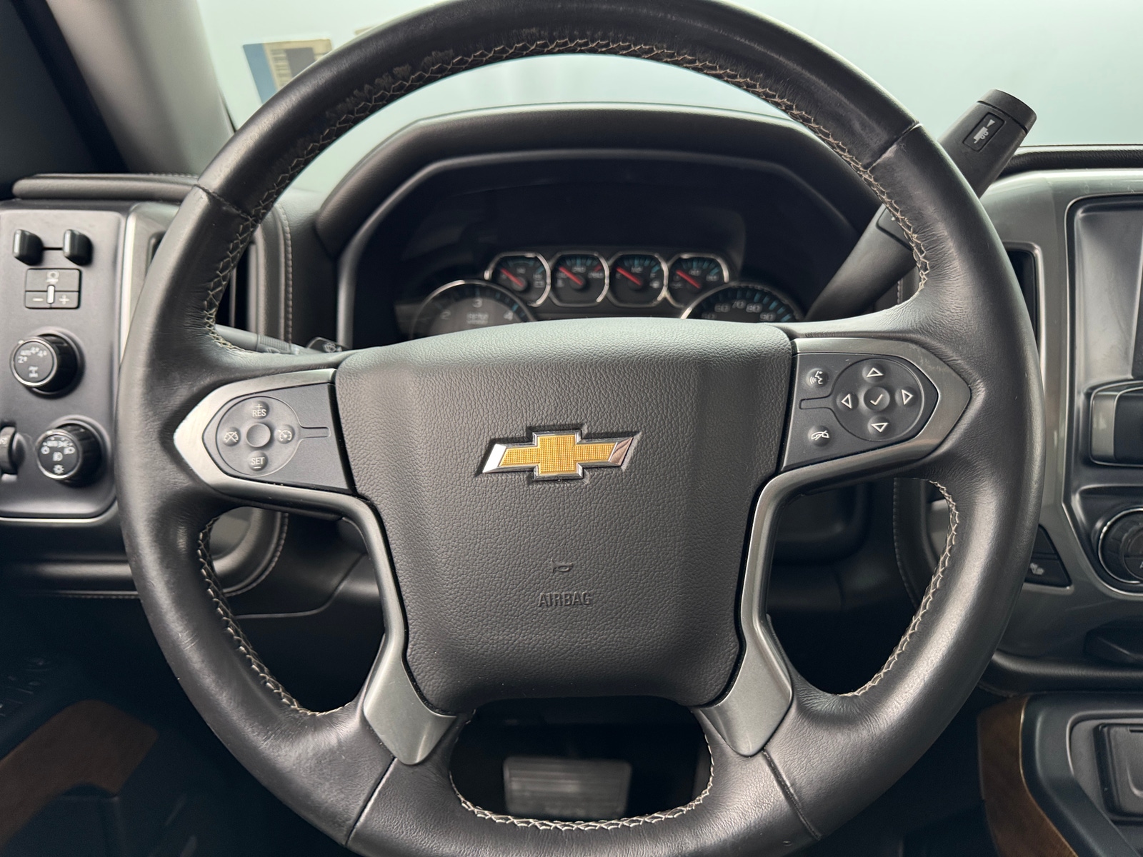 Thumbnail: 2017 Chevrolet Silverado 1500 - 4