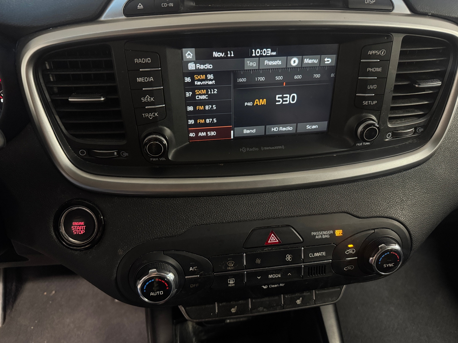 Thumbnail: 2017 Kia Sorento - 4