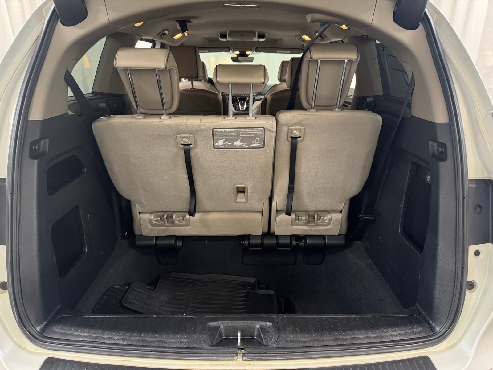 Thumbnail: 2022 Honda Odyssey - 6