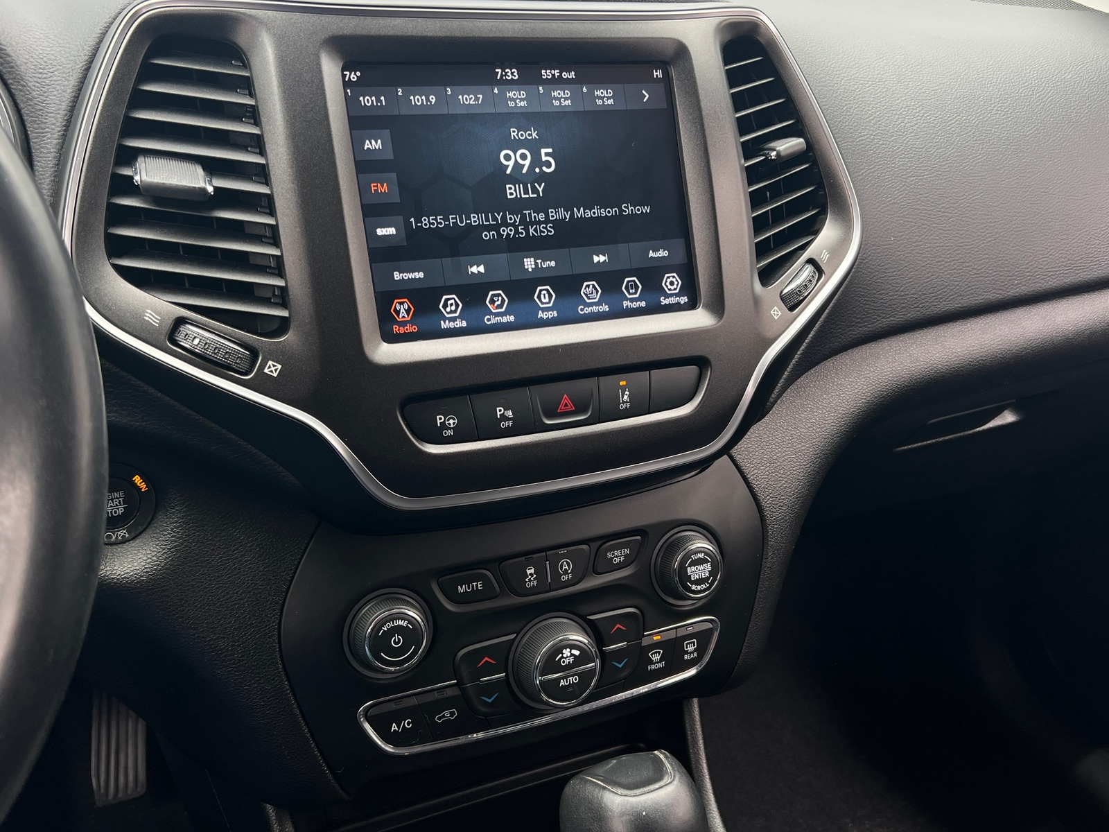 Thumbnail: 2019 Jeep Cherokee - 3