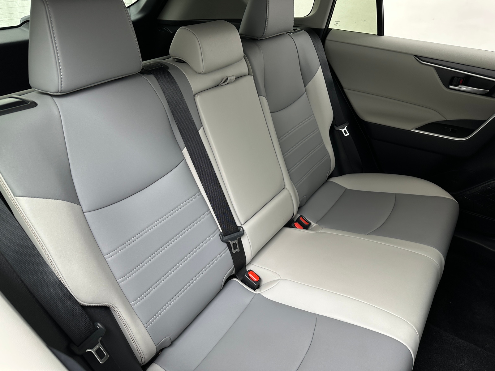 Thumbnail: 2025 Toyota RAV4 - 5