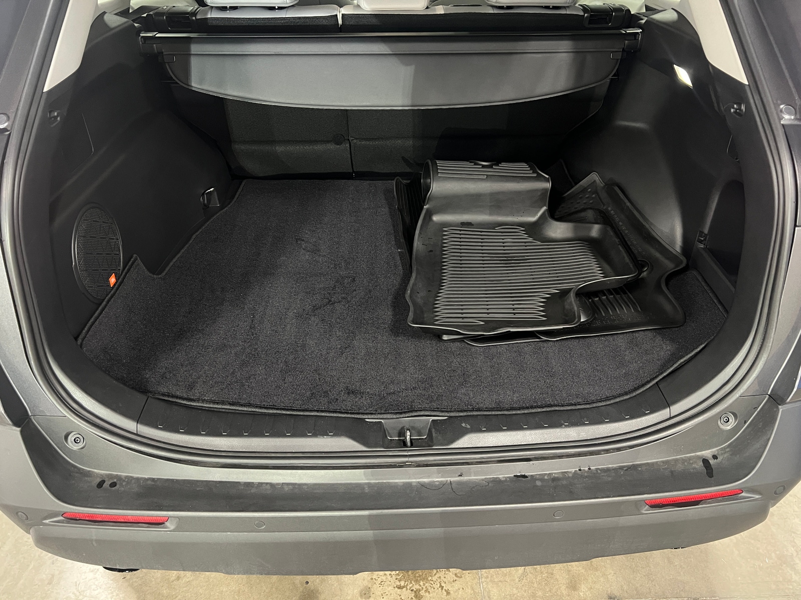 Thumbnail: 2025 Toyota RAV4 - 6