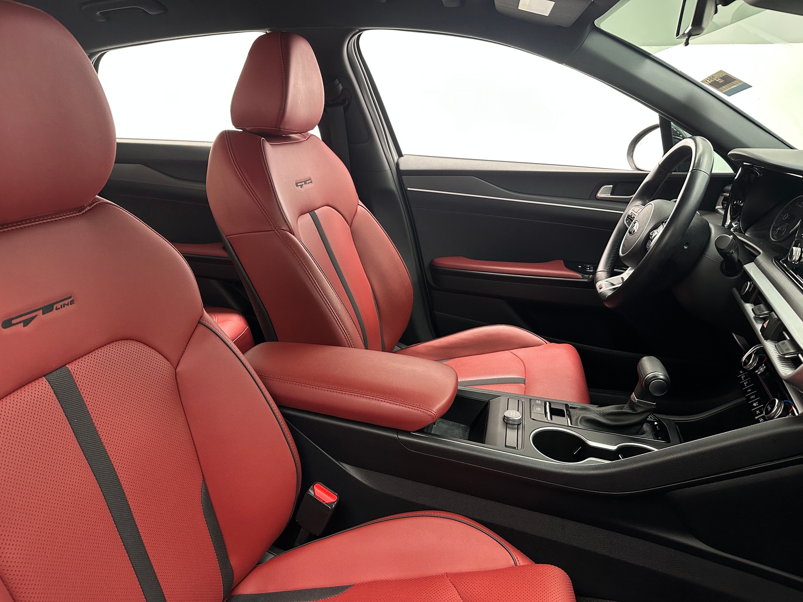 Thumbnail: 2021 Kia K5 - 2