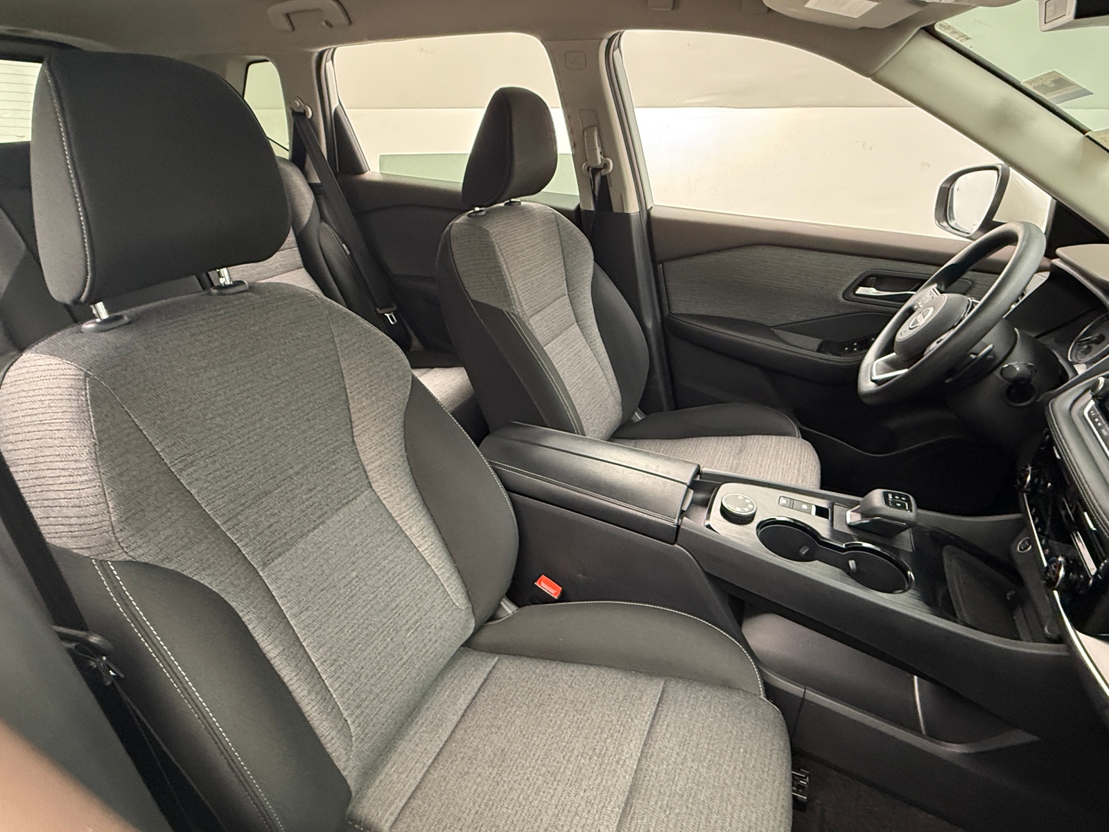 Thumbnail: 2022 Nissan Rogue - 2