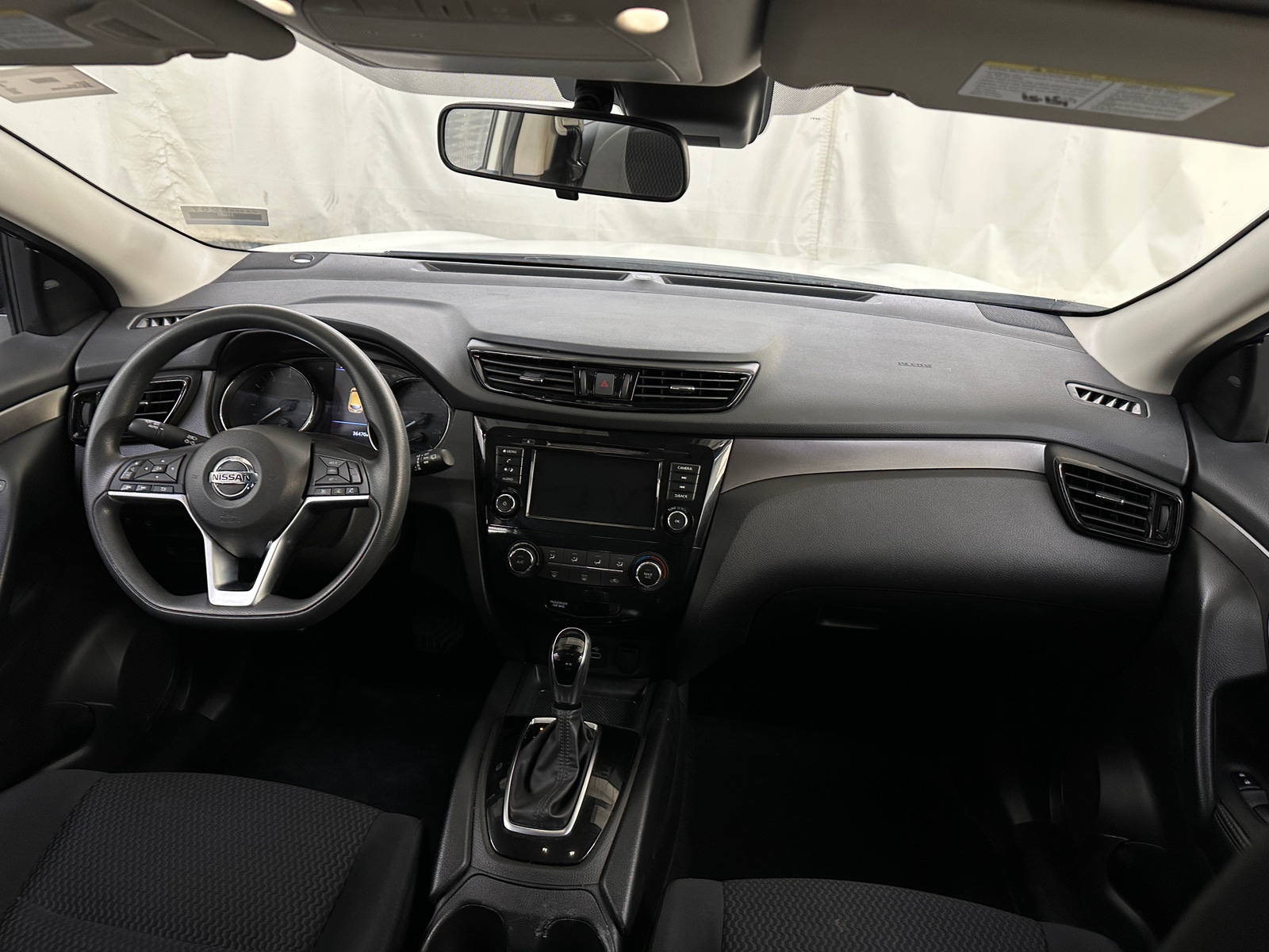 Thumbnail: 2022 Nissan Rogue Sport - 3